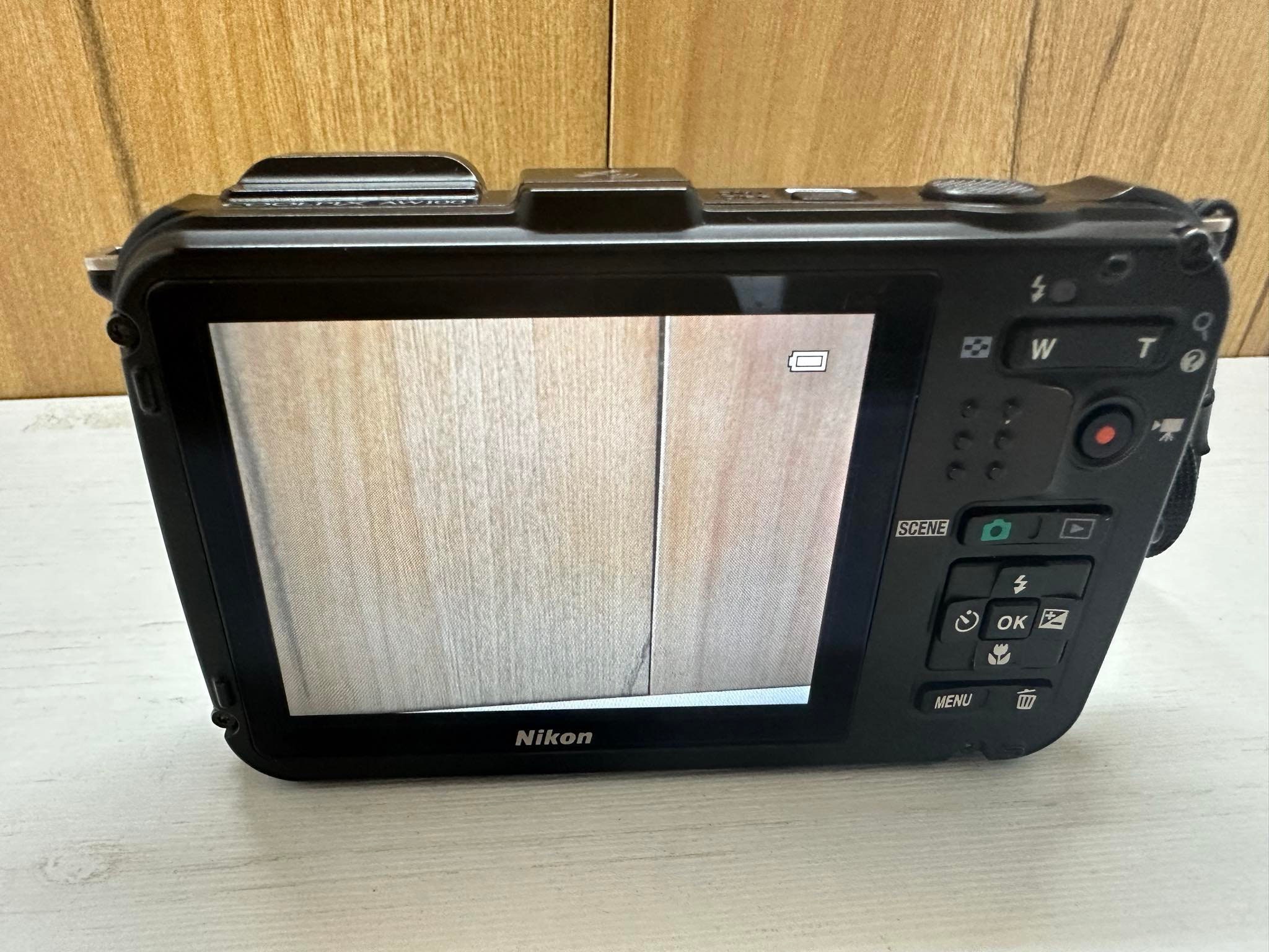 Nikon Coolpix AW100 GPS Full Hd Waterproof Shockproof Vr Nikon Coolpix AW100 GPS Full Hd Waterproof Shockproof Vr