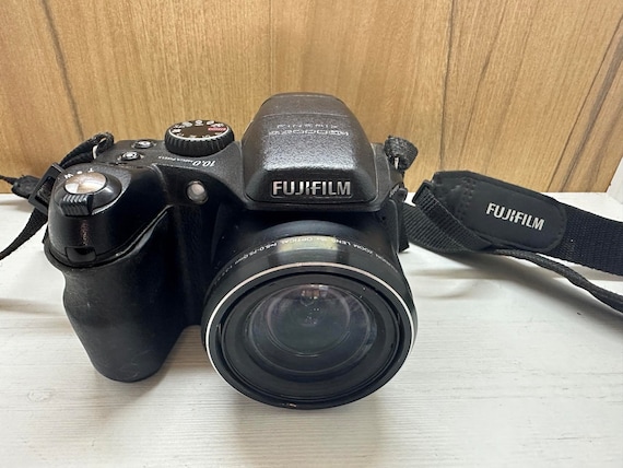 Fujifilm FinePix S2000HD - Câmera versus Câmera: Avaliação, Dicas, Opiniões