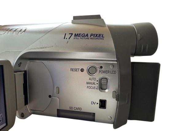 Panasonic 4Kビデオカメラ Amazon.co.jp: パナソニック 4K ビデオカメラ VZX992M 64GB 光学