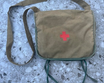 イギリス軍 1943年製 RED CROSS　(赤十字） ショルダーバッグ Vintage Military Field Medic First Aid Canvas Medical Rucksack
