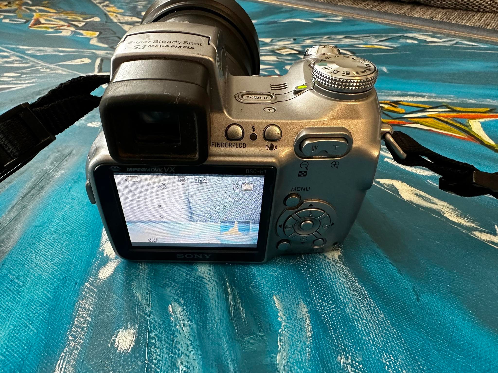 Professional Sony Cybershot Digital Camera Dsc-h1 5.1 Mp 12X