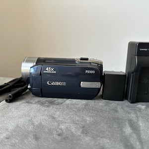 Digital Camcorder Canon Fs100 Camcorder Canon FS100 Purple Digital