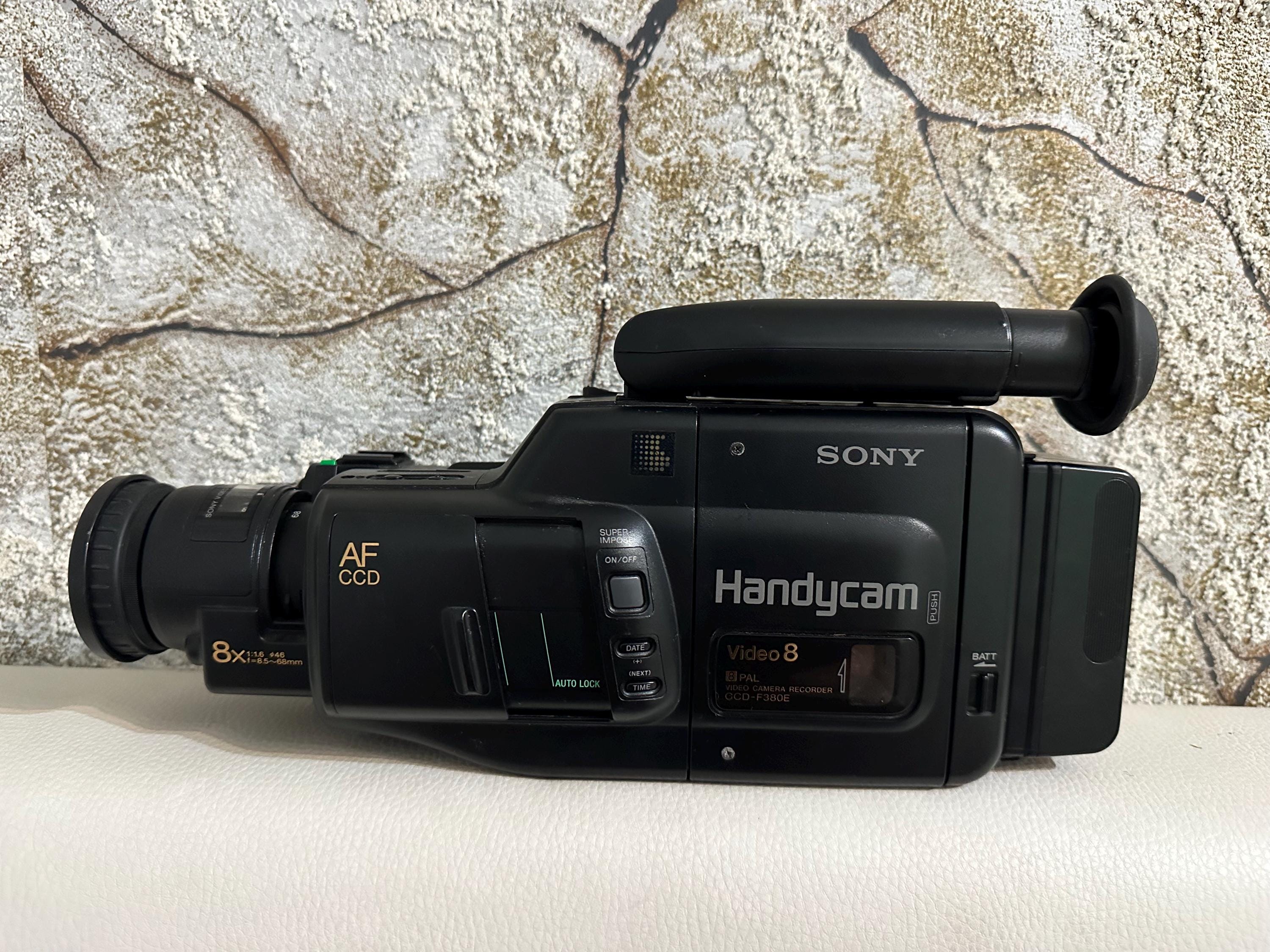 Vintage Sony Video 8 CCD-F380E Handycam Japan Video Camera Vintage Sony Video 8 CCD-F380E Handycam Japan Video Camera