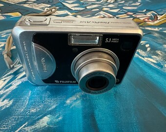 Fujifilm Finepix A510 Digital Camera 5.1 MP 3X Optical Zoom Compact AA 1,5 V Batteries