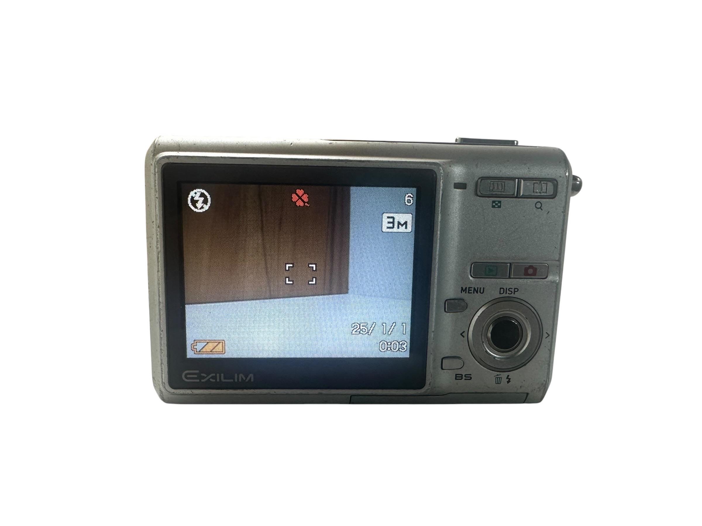 Casio Exilim EX-Z60 Digital Camera 6 MP 3X Optical Zoom 2.6 Inches
