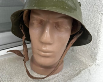 ヴィンテージ ミリタリー ドイツ型ヘルメット M36 ブルガリア軍