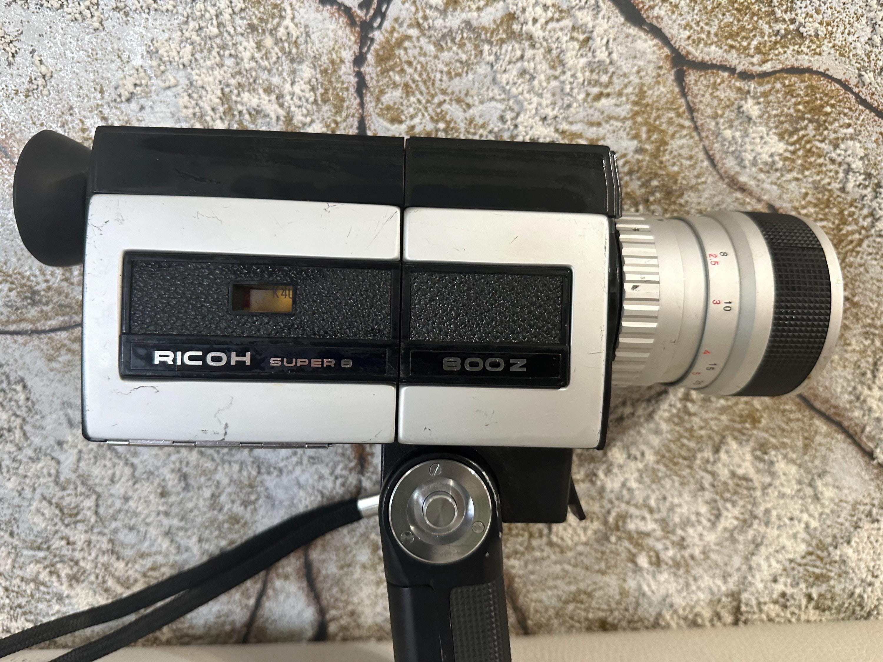【昭和レトロ】8ミリフィルムカメラ　RICOH SUPER8 800Z 昭和レトロ】8ミリフィルムカメラ RICOH SUPER8 800Z - メルカリ