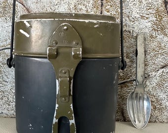Cantimplora de combate de aluminio del ejército militar antiguo original de 1942, muy antigua, equipo de soldado con cuchara y tenedor