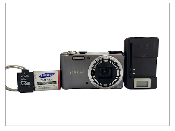 Samsung WB650 GPS デジタルカメラ コンパクト 12.1 MP 15倍光学ズーム 