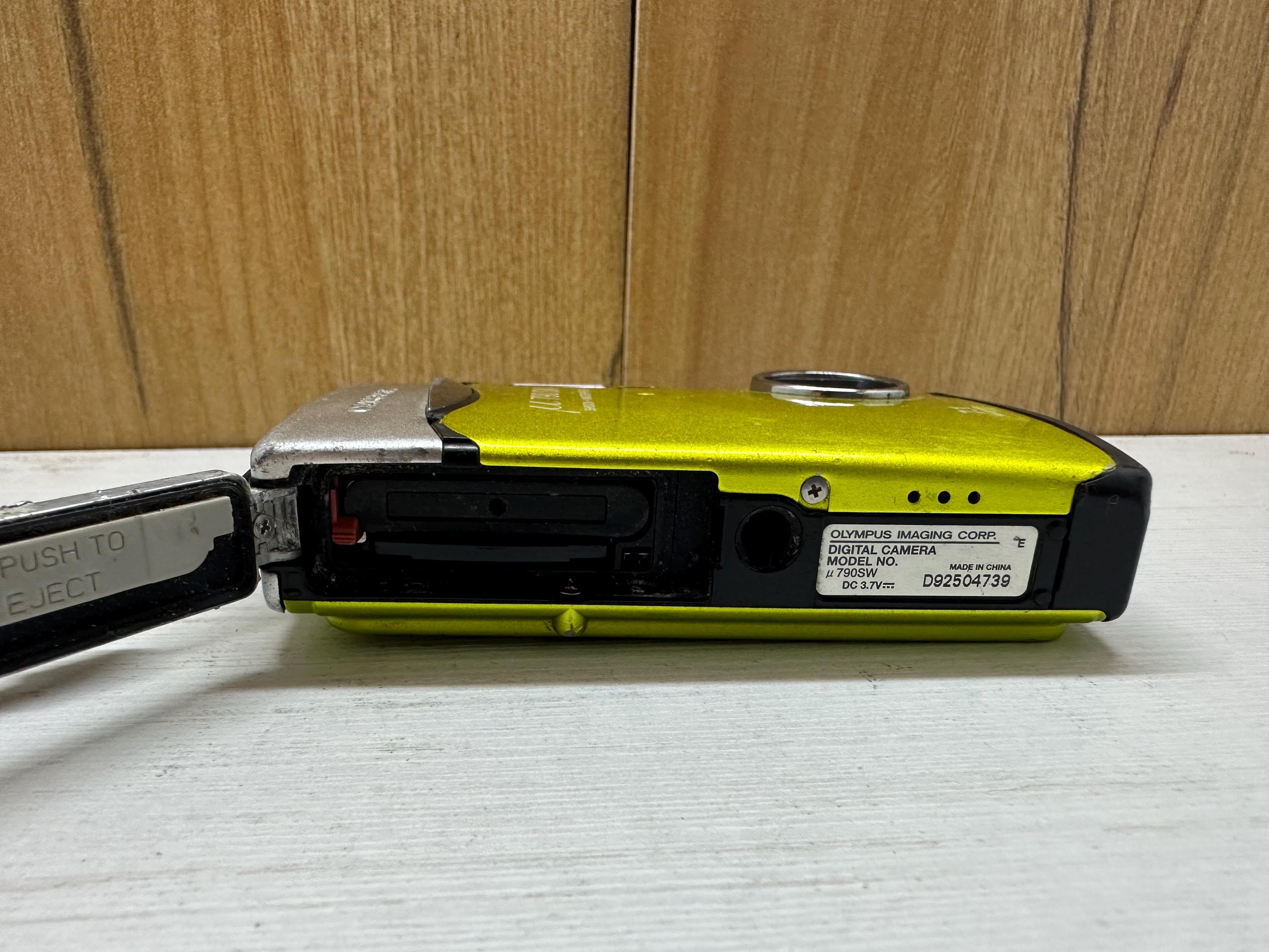 Olympus Mju M790 Sw Digital All Weather Waterproof Dustproof