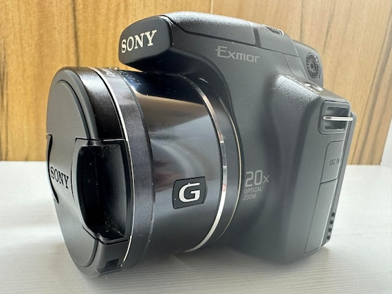 Sony Cybershot Dsc-hx1 Exmor Cmos G Flip 20X Optical Zoom Flip  