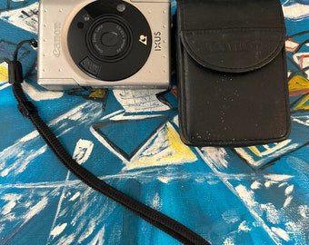 Vintage Canon Ixus Japan 35mm APS Compact Film Camera 24-48mm Zoom