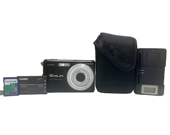 CASIO Exilim EX-Z77 Digital Camera 7.2 MP 3X Optical Zoom 2.6
