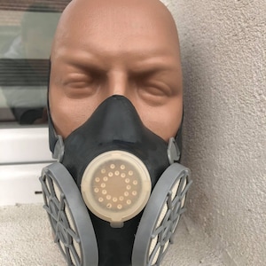 Gas mask half face -  France