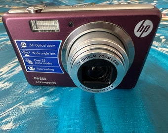 Hewlett Packard PW 550 HP Digital Camera 12.2 MP 5X Optical Zoom Compact Only Video is working