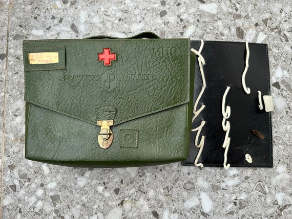 Vintage Military Field Medic First Aid Leather Ba… - image 1