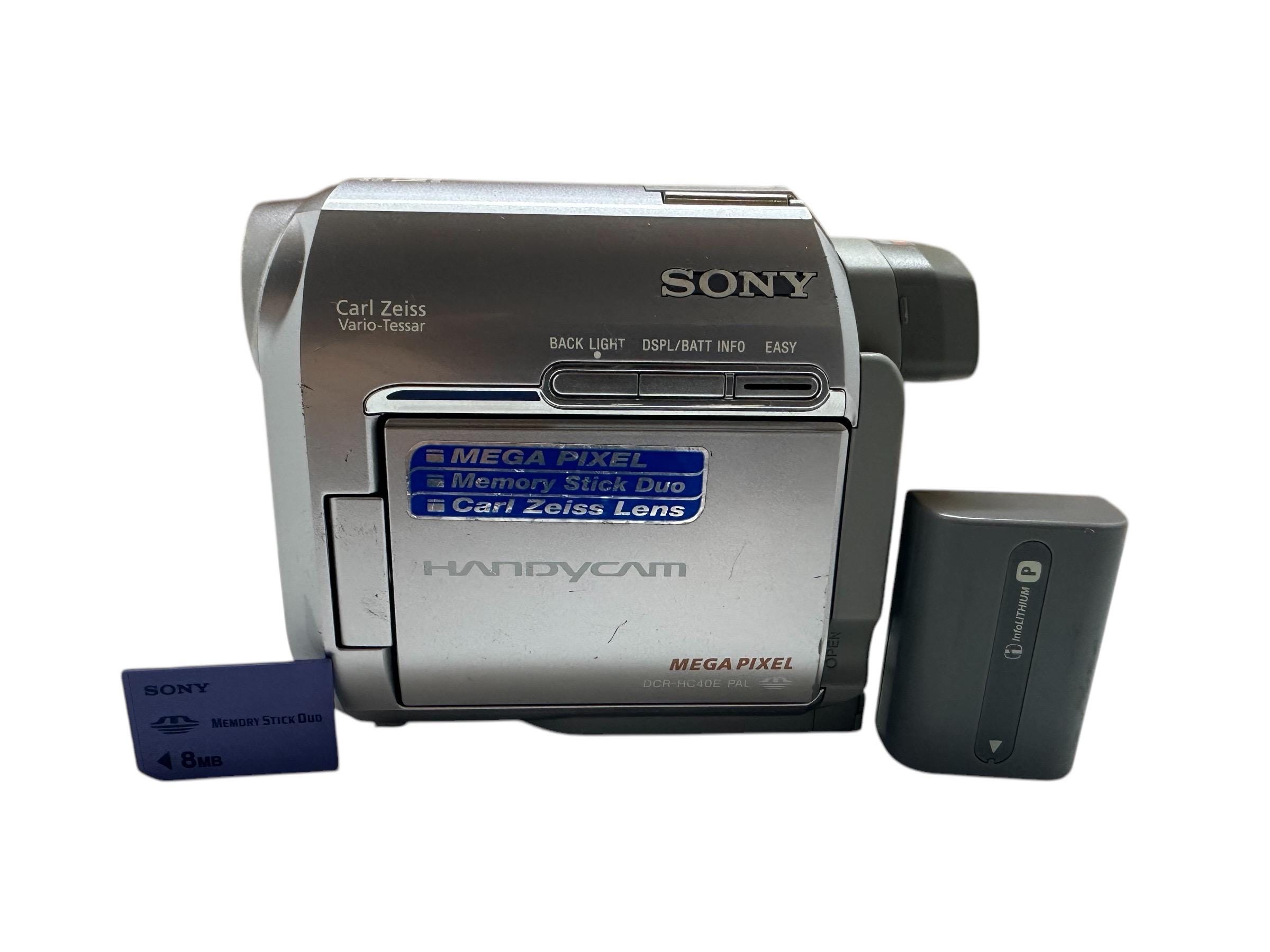 Sony Handycam Dcr-hc40e Night Shot Plus Mini DV 120x Digital Zoom
