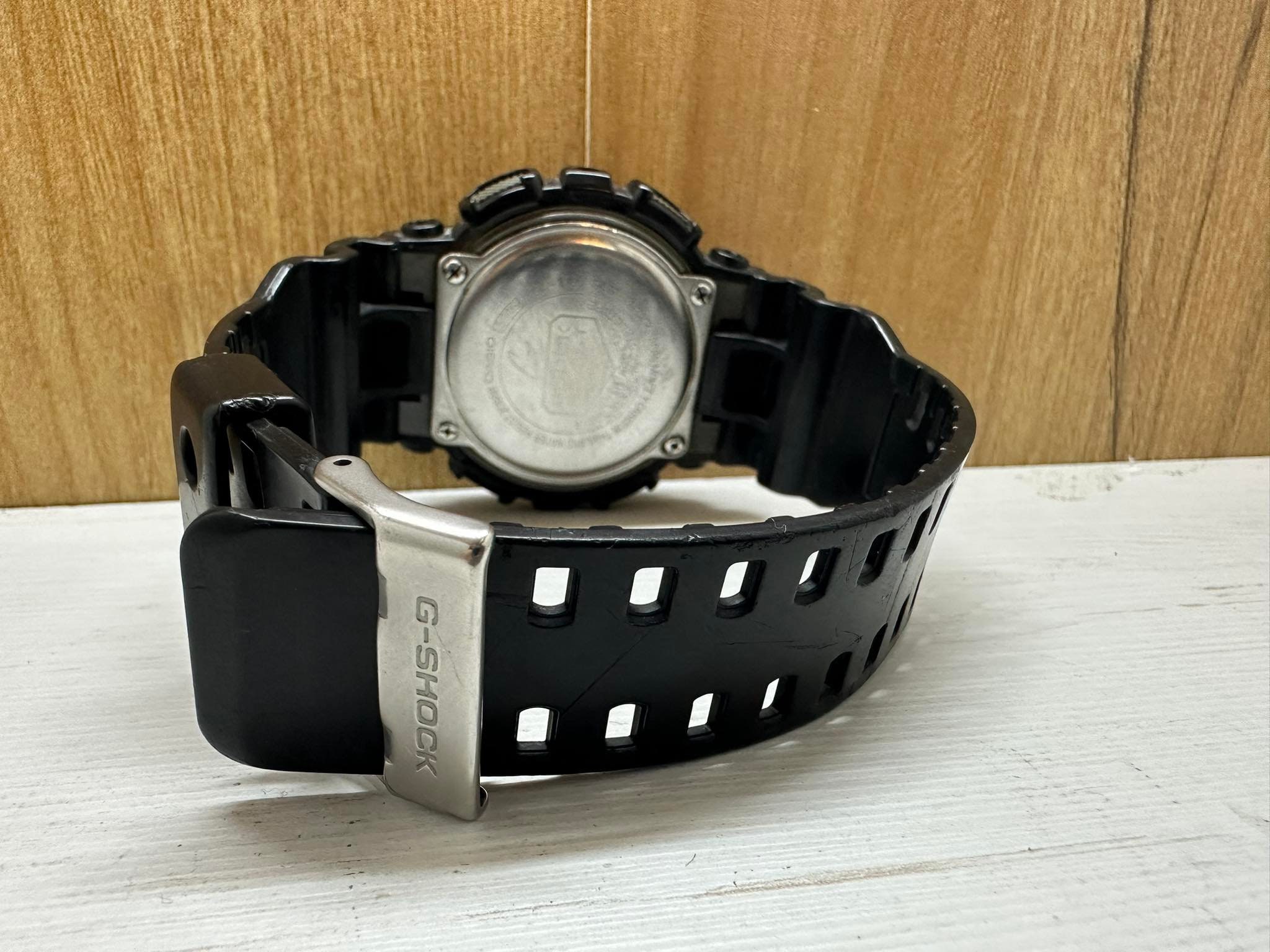 Genuine Watch Casio G-shock Japan Water Resistant 20 Bar Genuine Watch Casio G-shock Japan Water Resistant 20 Bar