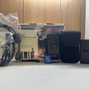 SilverCrest Video Videocámara de Bolsillo Full HD Cámara Digital Full Pack 5Mp Compacto + Tarjeta de Memoria 2Gb, Cargador de Batería, Estuche, Todos los Cables