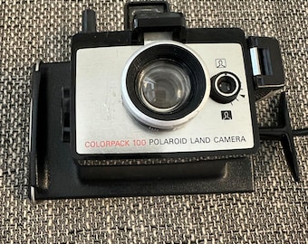 Vinatge Polaroid Colorpack 100 Square Shooter Land Camera Film Photo Old 88 Film 1970 Made in USA