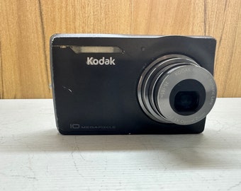 Kodak EasyShare M1033 Digital Camera Smart Capture 10 Mp Compact 3X Optical Zoom 3 Inches Lcd Image Stabilization