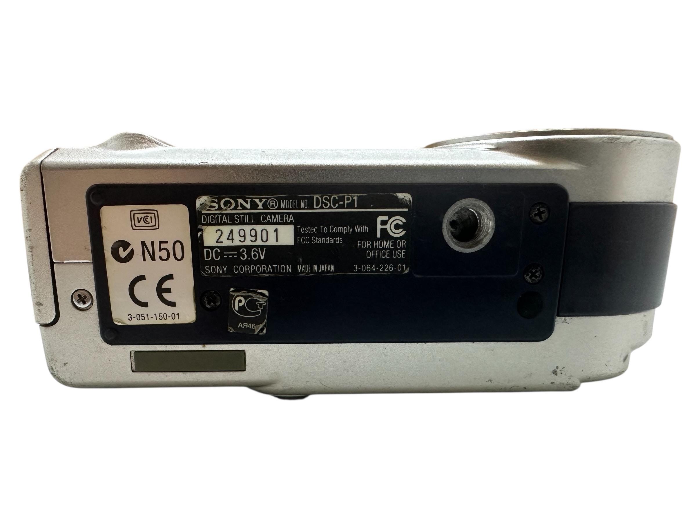 Sony Cybershot DSC-P1 Made in Japan Very Rare Digital Camera