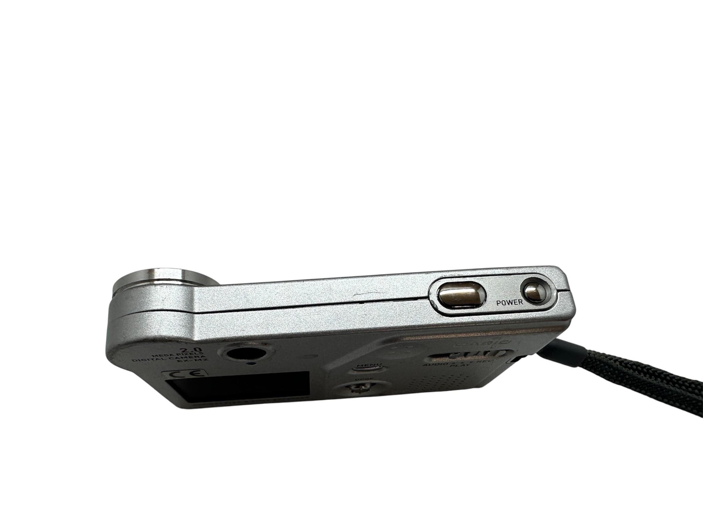 Casio Exilim Ex-m2 Japan Super Slim Digital Wearable Card Camera