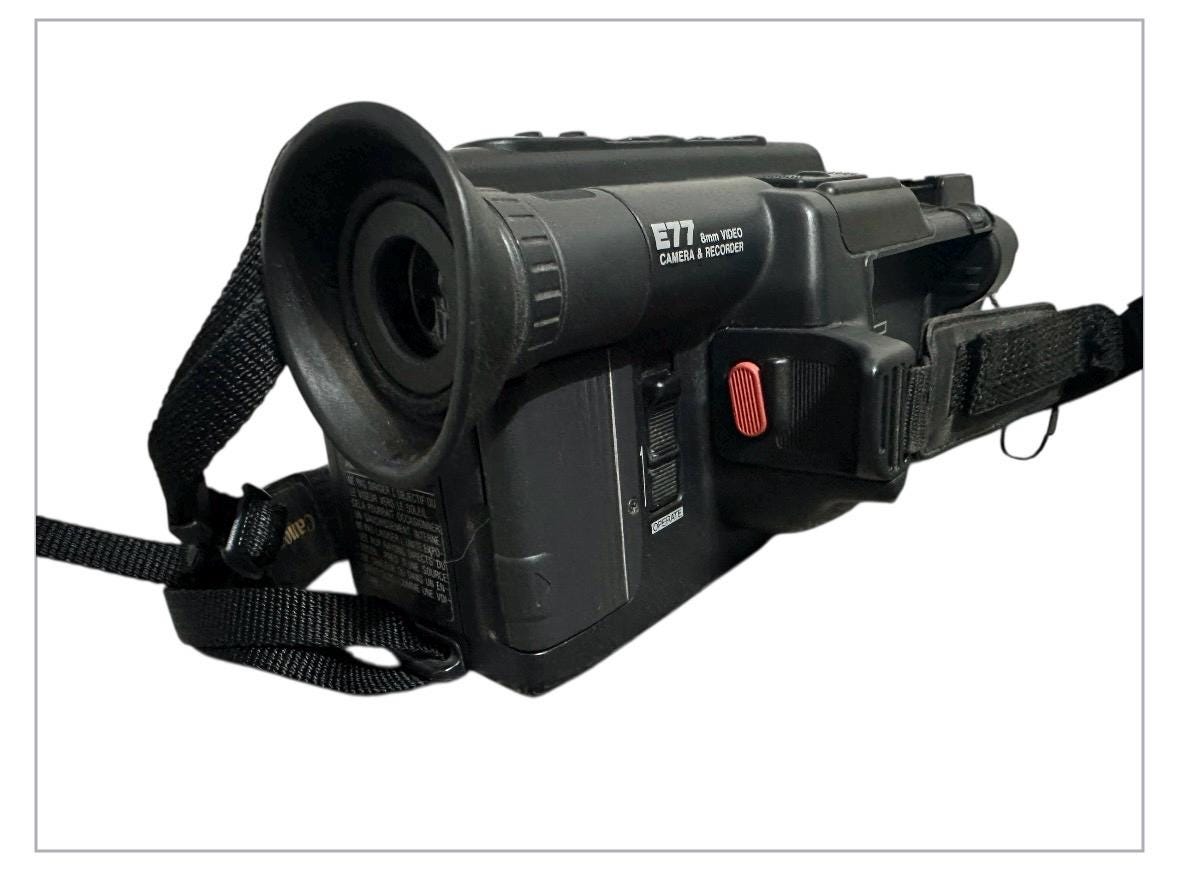 Vintage Canon Vision E77 8mm Old Tapes Video Camera Camcorder 6x