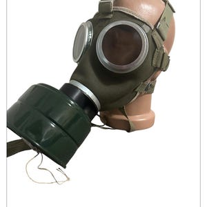 Vintage Military Army New M75 Gas Mask Rare Unique Green Solder Equipment + Unused Filter Collectible Safety