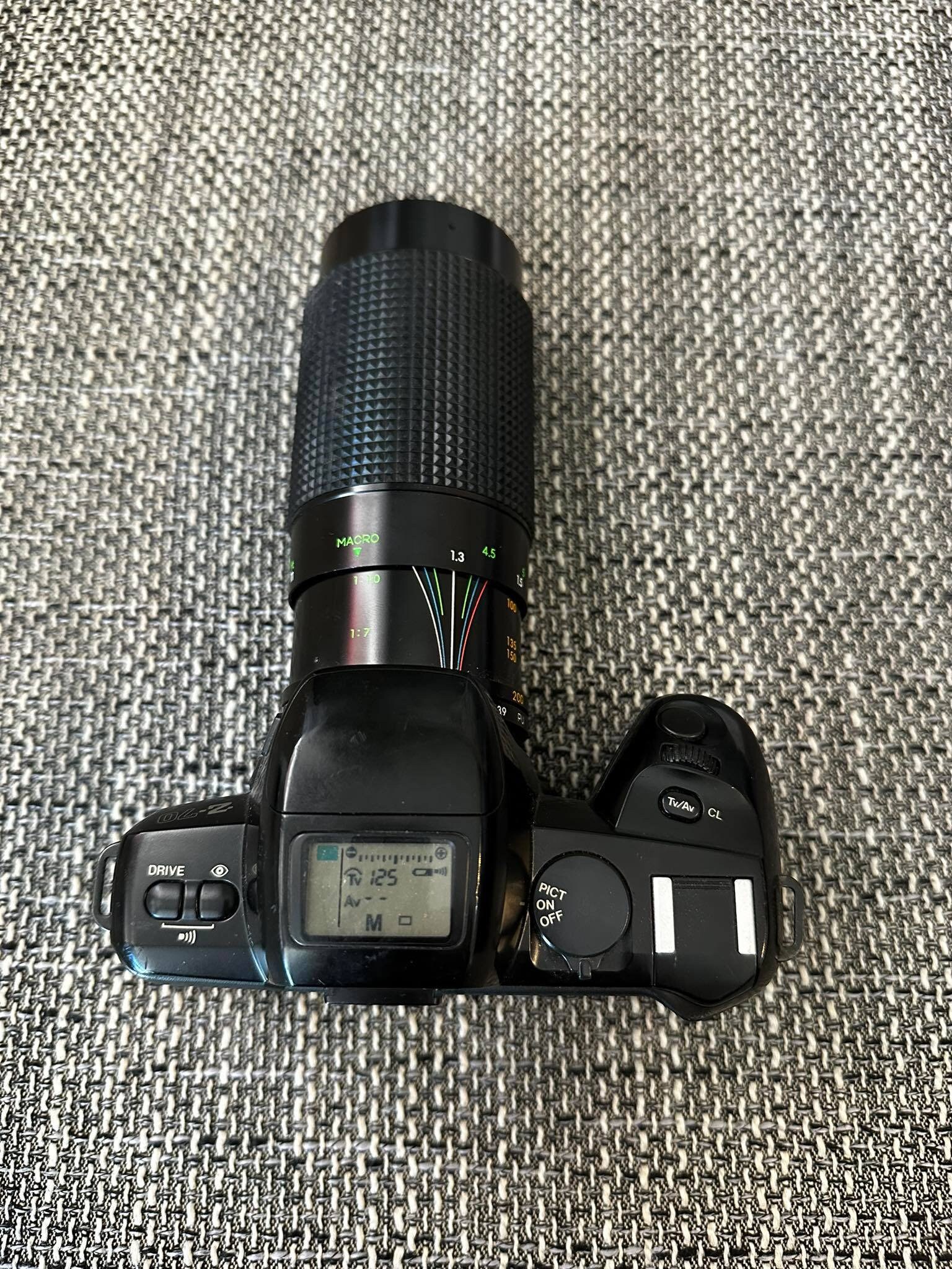 Vintage Professional Pentax Z70 Camera 35mm SLR Big Lens 80