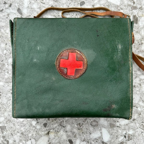 Vintage Military Field Medic First Aid Leather Bag Medical 1940 Army Soldier Doctor Green Red Cross