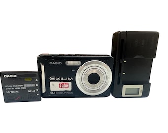 Casio Exilim EX-Z22 MP4 Digital Camera 9.1 MP 3X Optical Zoom