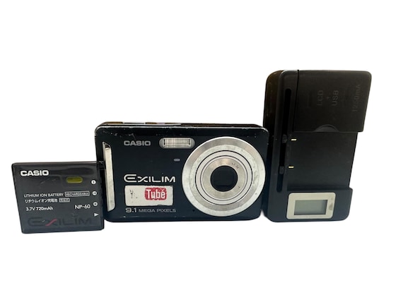 【動作確認済】CASIO EXILIM Optical 3x Casio Exilim EX-Z22 MP4 Digital Camera 9.1 MP 3X Optical Zoom
