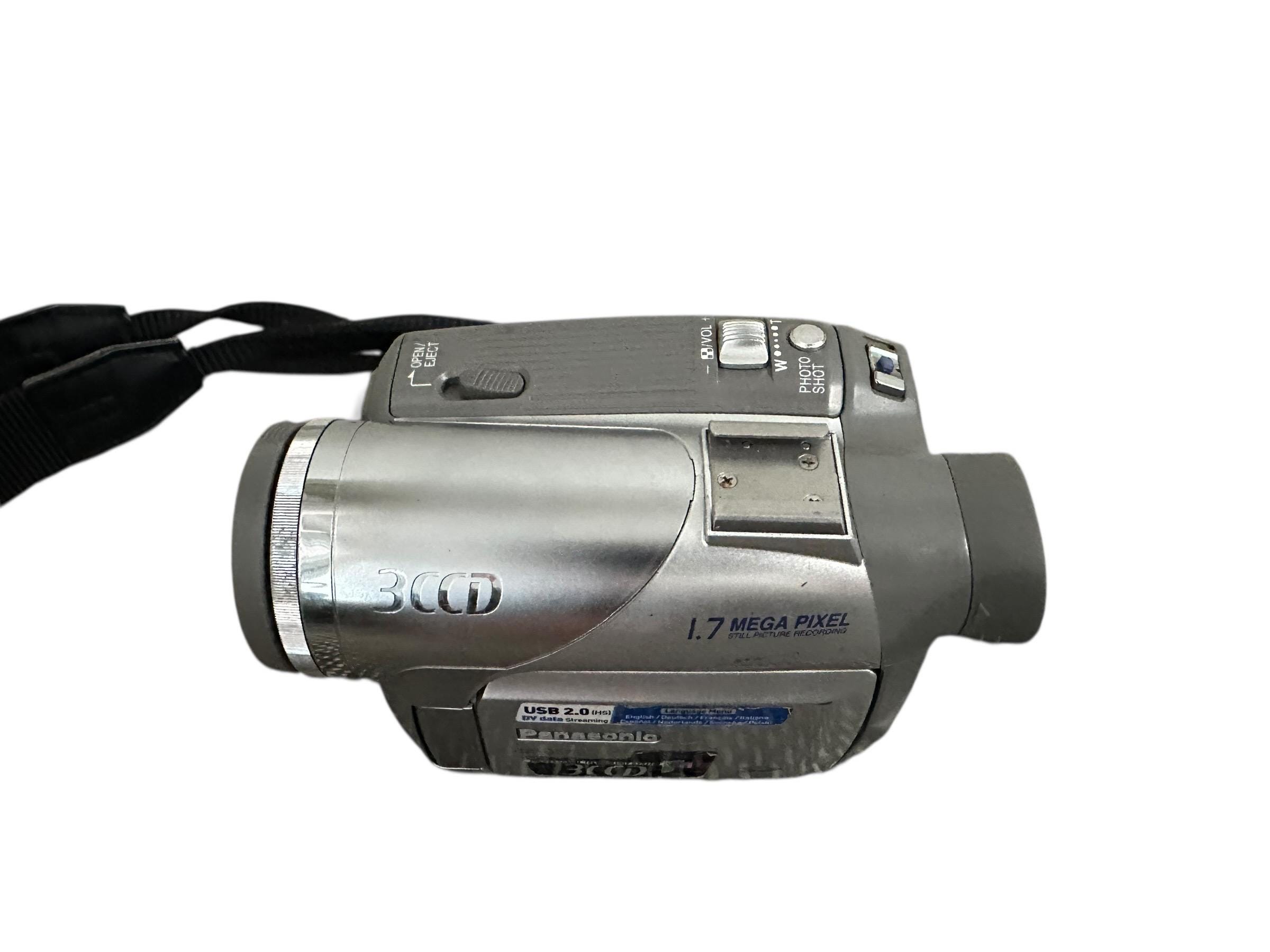Panasonic NV-GS75 Handycam Camcorder Japan Video Camera Recording