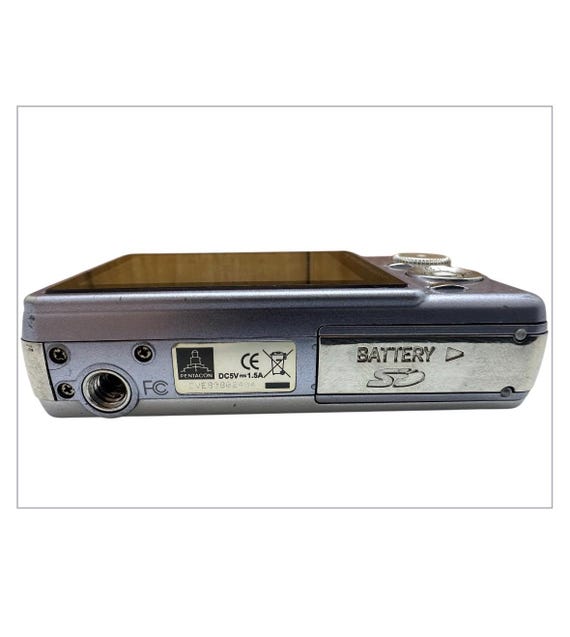 Praktica Luxmedia 8303 Grey Digital Camera 8.2 Mp 3X Optical Zoom