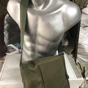 Véritable sac à bandoulière de l'armée militaire, sac à dos, sac à dos, neuf, toile vintage unisexe image 3