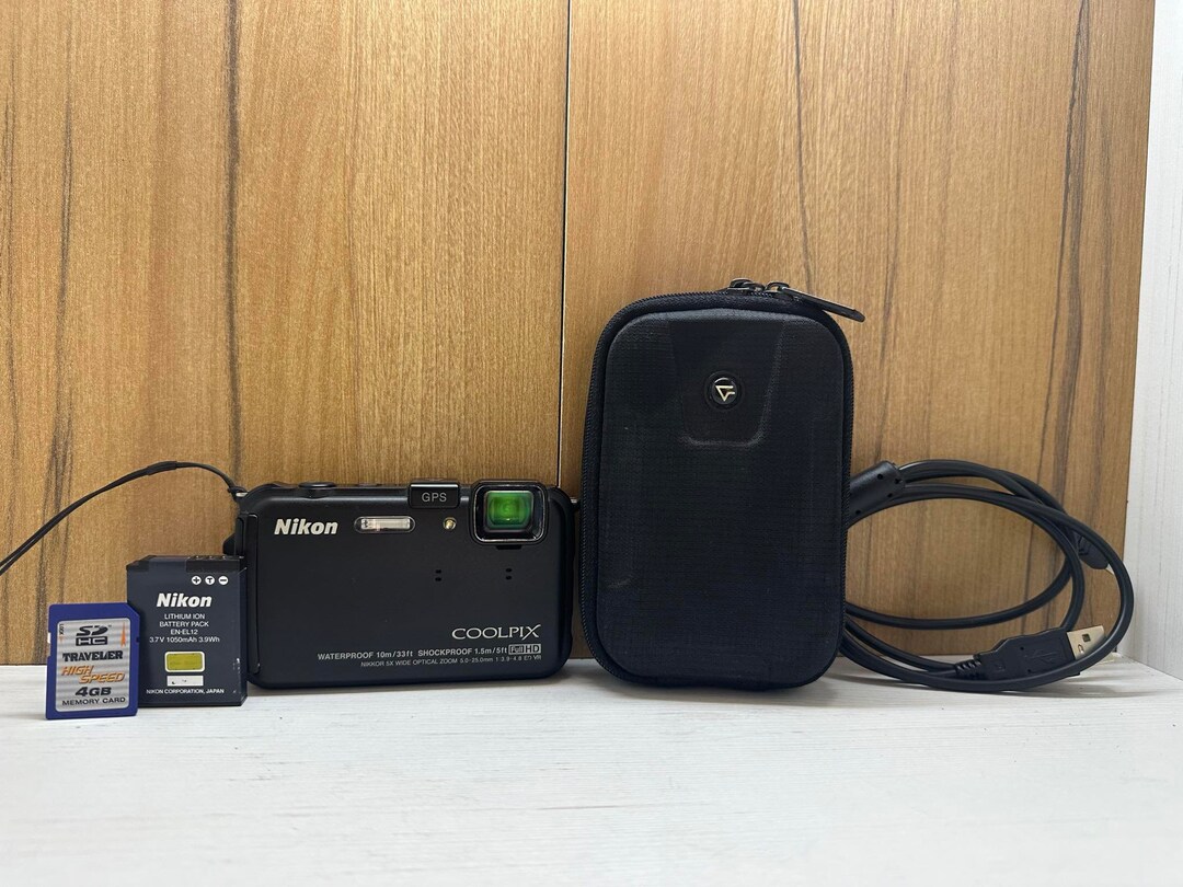 Nikon Coolpix AW100 GPS Full Hd Waterproof Shockproof Vr Nikon Coolpix AW100 GPS Full Hd Waterproof Shockproof Vr
