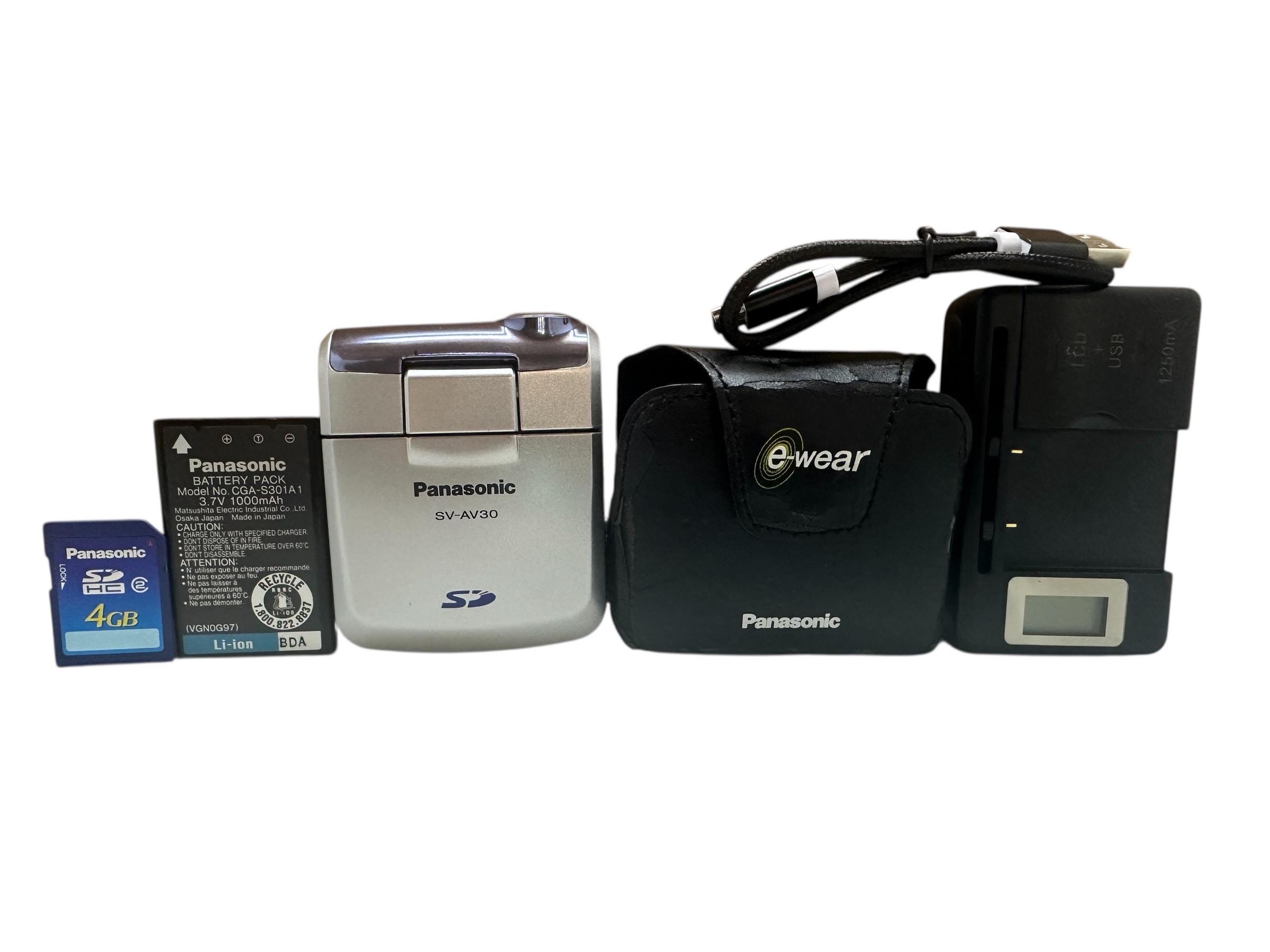 Panasonic SV-AV30 完動品】Panasonic D-snap SV-AV30 マルチカメラ