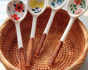 Set of 4 Ceramic Spoons, Dessert Spoons, Long-Handled Spoon Soup Spoons, Japanese Floral Spoons, Coffee Lover, Kitchen Utensils, Chef Gift