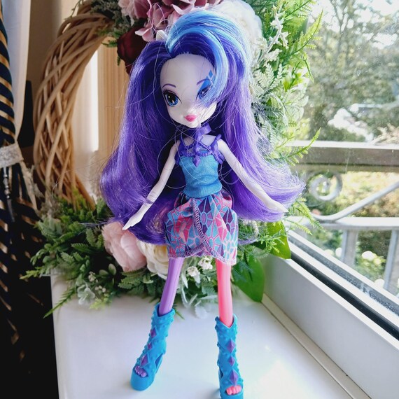 Muneca de accion My Little Pony Equestria articulada Rarity vestida con botas y cabello cepillable figura de accion de 24 cm Etsy Espana