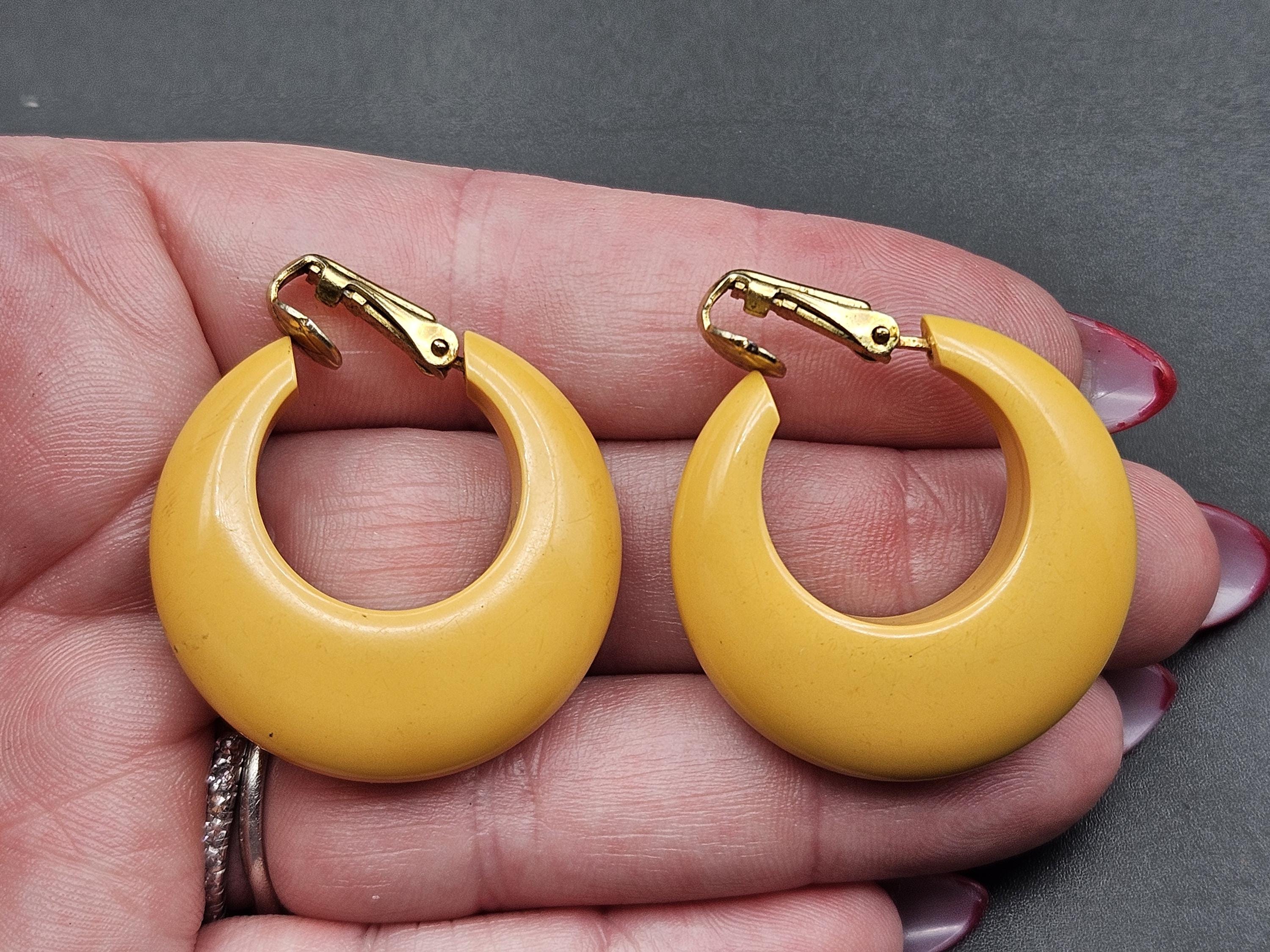 Vintage Mid Century Yellow Bakelite Chunky Hoop Earrings
