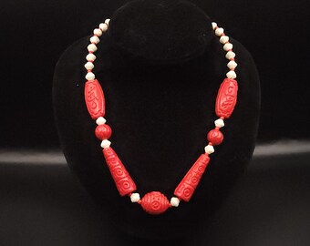 Antique Art Deco Red & White Pressed Czech Glass Beaded Necklace Paste Clasp