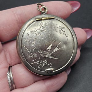 アンティーク エドワード朝時代 彫刻入り鳥モチーフ シャトレーヌ コンパクト オリジナルミラー付き