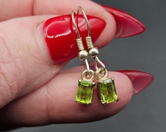 Vintage Silver Real Peridot Emerald Cut Drop Earrings 1.8g