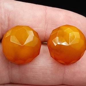 Vintage Pumpkin Orange Faceted Bakelite Screwback Stud Earrings Translucent