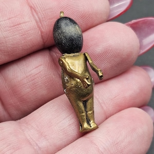 【 FUMSUP TOUCH WOOD チャーム 】 ビクトリア朝～第一次大戦中 Fumsup Ww1 Charm - Etsy