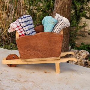 Holz Schubkarre