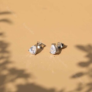 Pear Cut Moissanite Solitaire Stud Earrings | 14k Gold 4 Prong Pear Cut V-End Stud Earrings | Unisex Stud Earrings | Diamond Stud Earrings