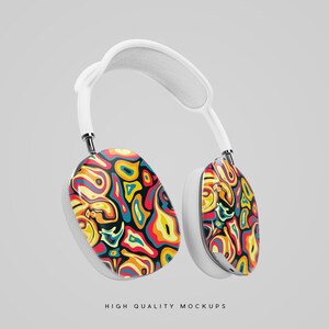 Pu&ograve; includere: Cuffie bianche over-ear con un motivo astratto colorato sui padiglioni auricolari. Il motivo presenta una miscela di colori gialli, arancioni, rossi, blu e verdi.