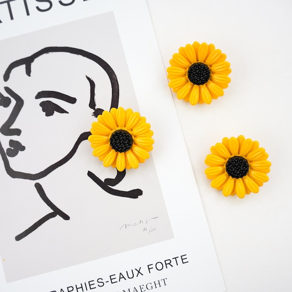 Spilla A Forma Di Margherita E Girasole Multicolore In Lega Smaltata - Accessorio Per Abiti, Giacche, Regalo Unisex - 2